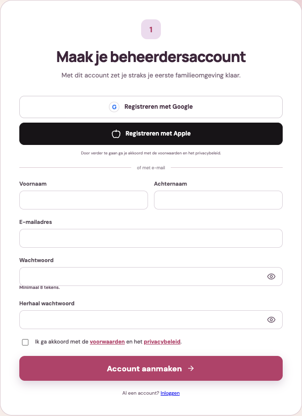 Het FamilyBase-registratiescherm met Google, Apple en het formulier voor registratie via e-mail
